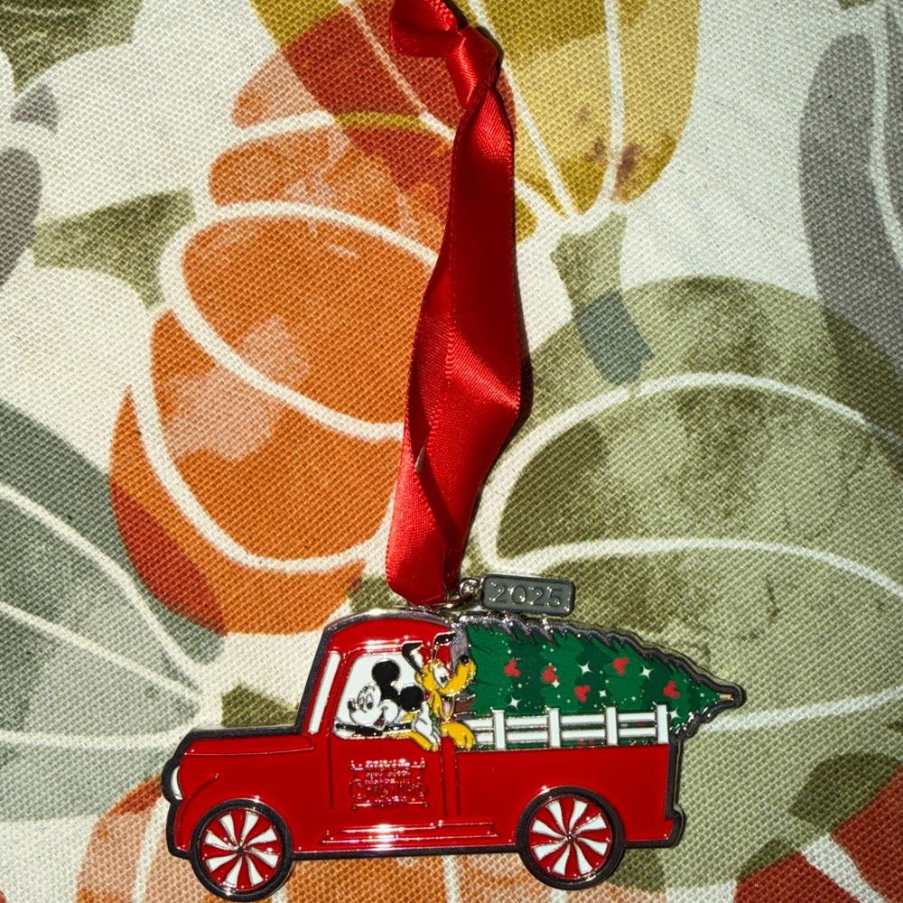 Mickey’s Very Merry Christmas Party 2025 Ornament - 1st night